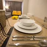 Apartment Long *