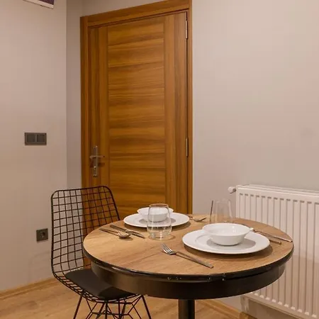 Long Apartament *